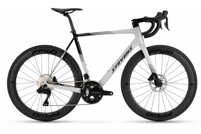 Stevens Izoard Ultegra di2 12v ruedas carbono